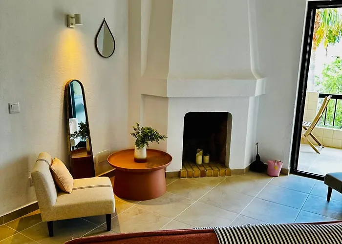 Sea View, 3 Minutes 아파트 *